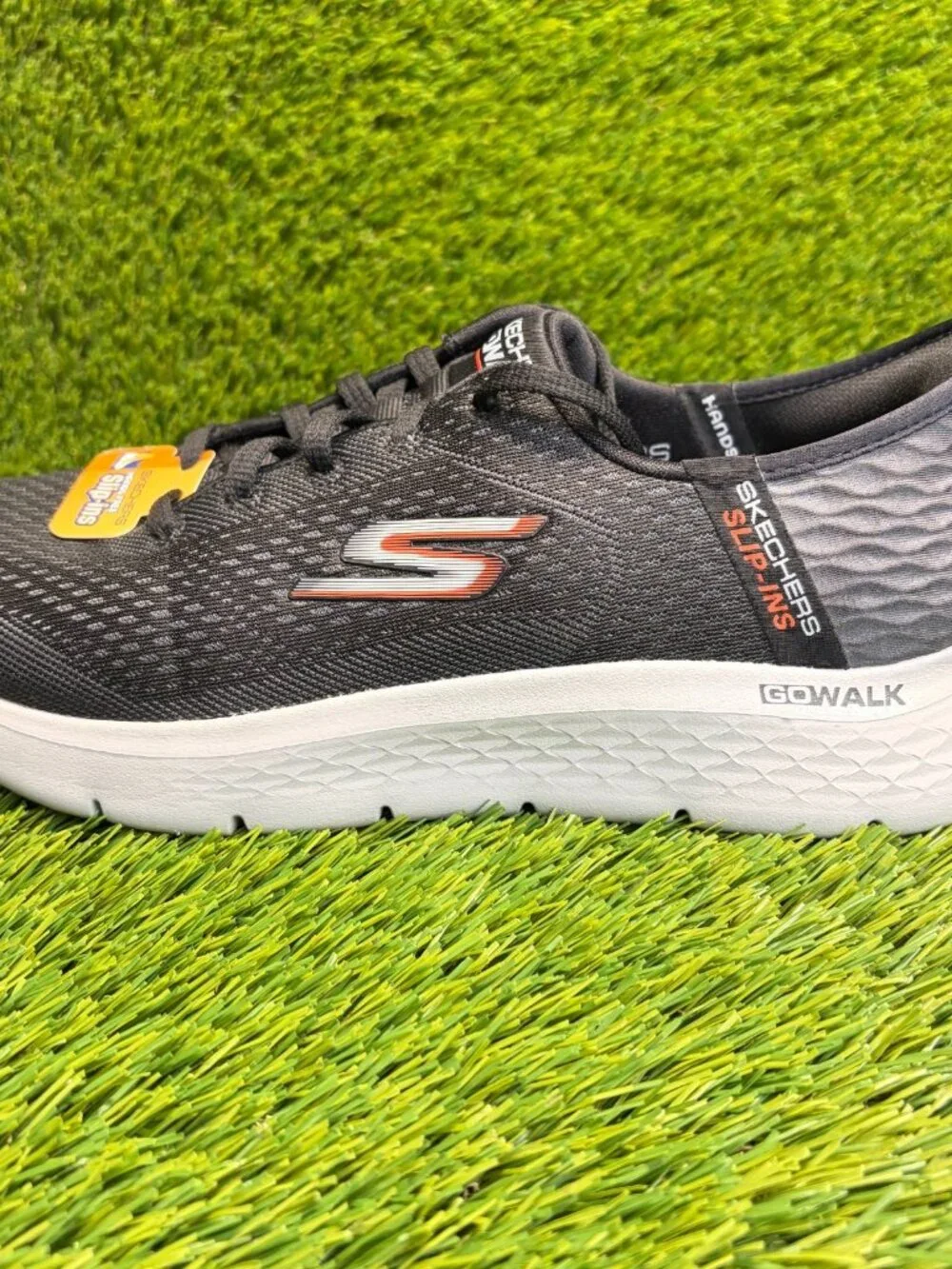 Skechers please review